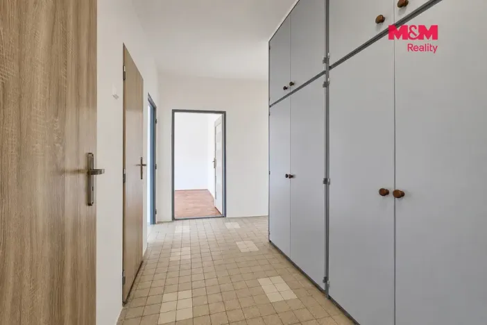 Prodej bytu 2+1, Rotava, Sídliště, 53 m2