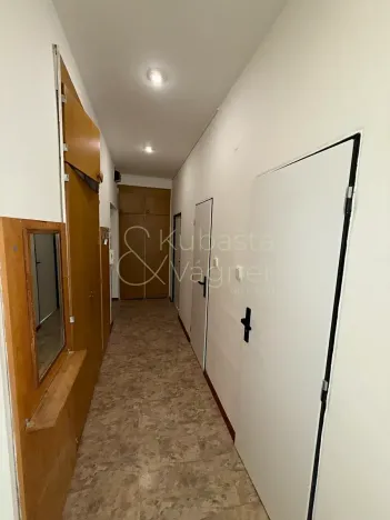 Pronájem bytu 2+1, Chrudim, Tyršovo náměstí, 52 m2