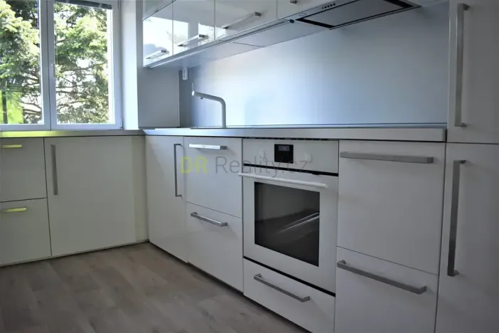 Pronájem bytu 2+kk, Brno, Korejská, 60 m2