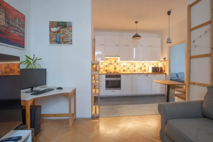 Prodej bytu 2+kk, Praha - Holešovice, U Uranie, 40 m2