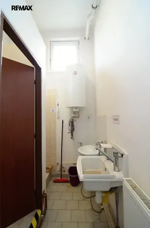 Pronájem obchodního prostoru, Brněnec, 238 m2