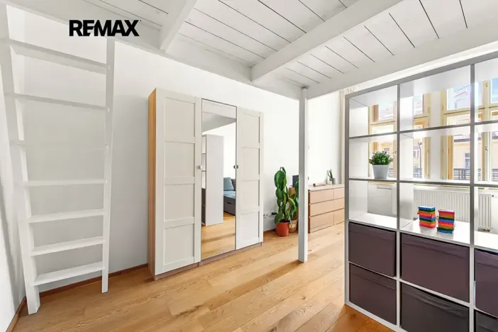 Prodej bytu 1+1, Praha - Karlín, Prvního pluku, 39 m2