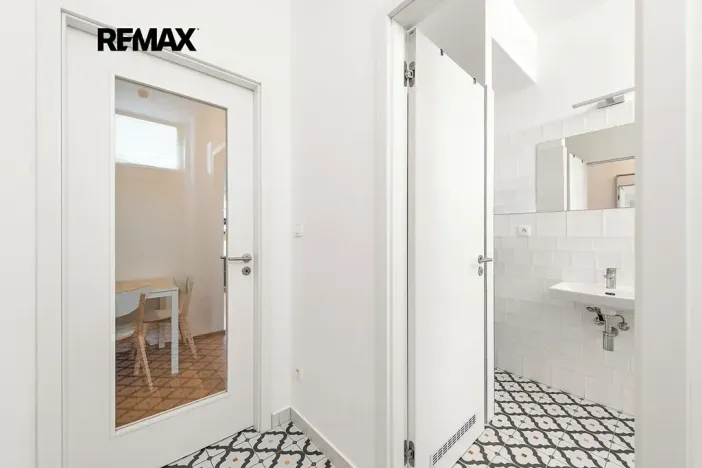 Prodej bytu 1+1, Praha - Karlín, Prvního pluku, 39 m2