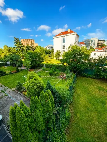 Prodej bytu 2+1, Praha, Pelhřimovská, 73 m2