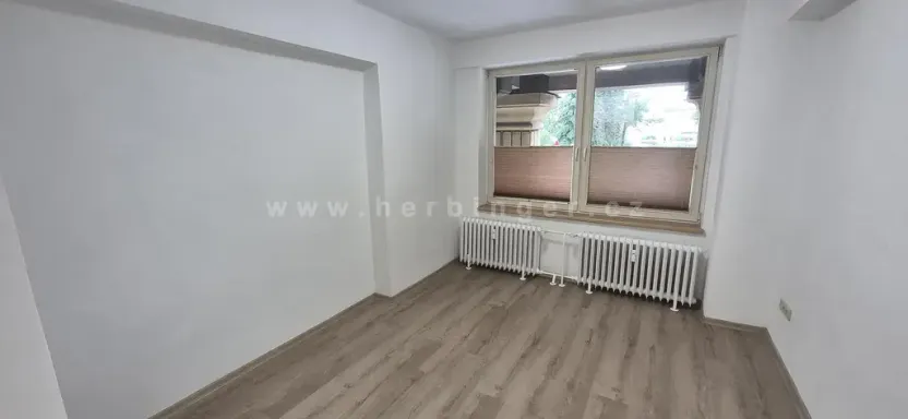Pronájem bytu 1+kk, Ostrava - Poruba, Čs. exilu, 18 m2