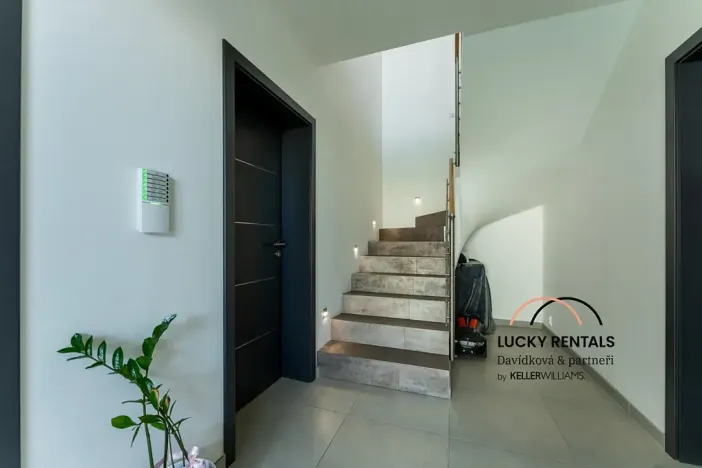 Pronájem bytu 2+kk, Čestlice, Habrová, 59 m2