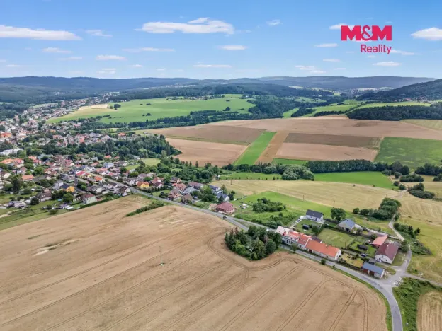 Prodej pozemku pro bydlení, Komárov, 4052 m2