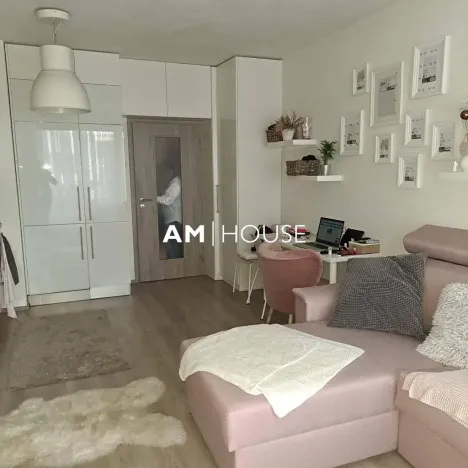Pronájem bytu 1+kk, Praha - Letňany, Kadečkové, 33 m2