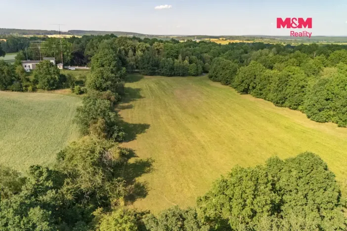 Prodej komerčního pozemku, Líšťany, 8154 m2