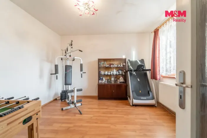 Prodej rodinného domu, Lochovice, 180 m2