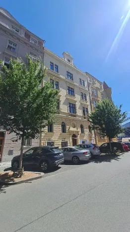 Prodej kanceláře, Praha - Bubeneč, Jana Zajíce, 63 m2