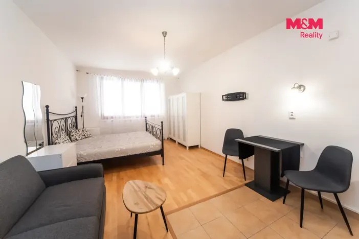 Pronájem bytu 1+kk, Praha - Smíchov, Na Neklance, 31 m2