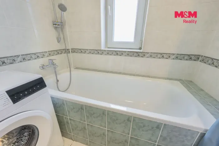Pronájem bytu 2+kk, Praha - Žižkov, V kapslovně, 58 m2