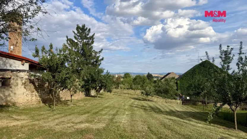 Prodej pozemku pro bydlení, Buk, 590 m2