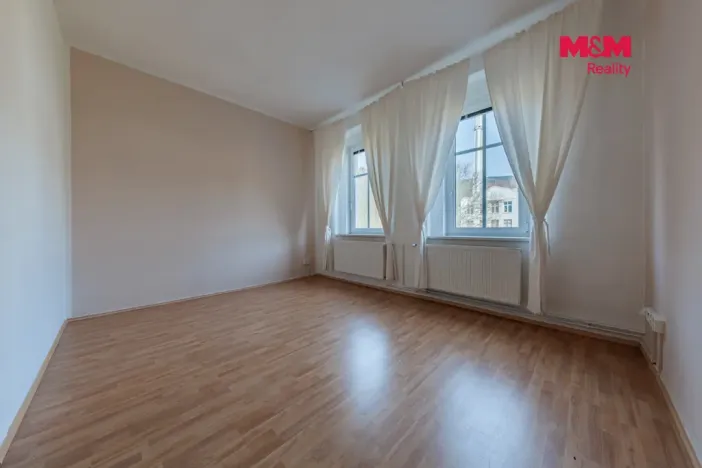 Prodej bytu 4+1, Kraslice, Čs. armády, 136 m2