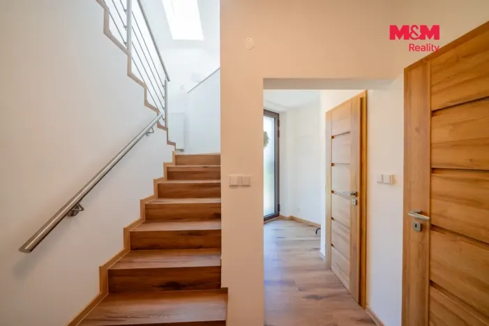 Prodej rodinného domu, Lažánky, 275 m2