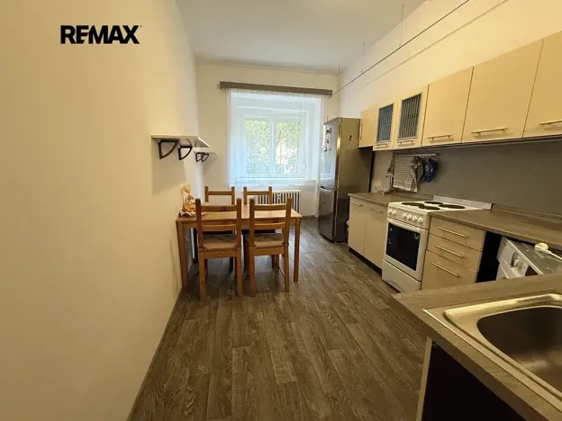 Pronájem bytu 2+kk, Praha - Smíchov, Na Skalce, 36 m2