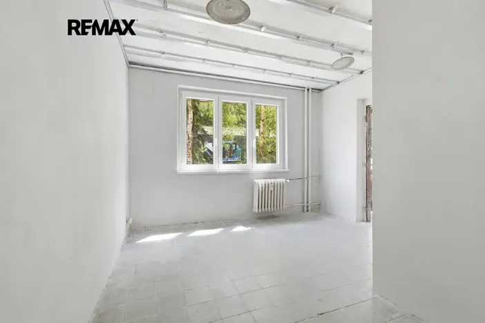 Prodej obchodního prostoru, Plzeň, Rokycanská, 27 m2
