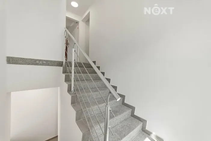 Prodej bytu 1+kk, Praha - Horní Počernice, Mečovská, 30 m2