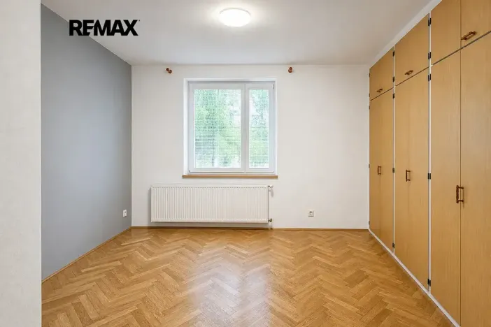 Pronájem bytu 2+1, Jesenice, K Belnici, 90 m2