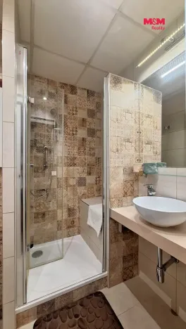 Pronájem bytu 1+kk, Hradec Králové - Slezské Předměstí, Severní, 36 m2