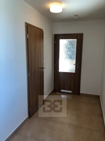 Pronájem bytu 1+kk, Praha - Hodkovičky, Šífařská, 40 m2