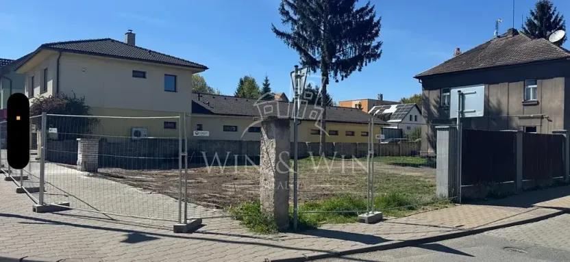 Pronájem komerčního pozemku, Praha - Horní Počernice, Lukavecká, 720 m2