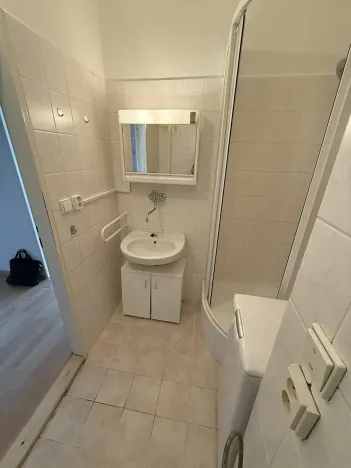 Pronájem bytu 2+kk, Praha - Černý Most, Bryksova, 43 m2