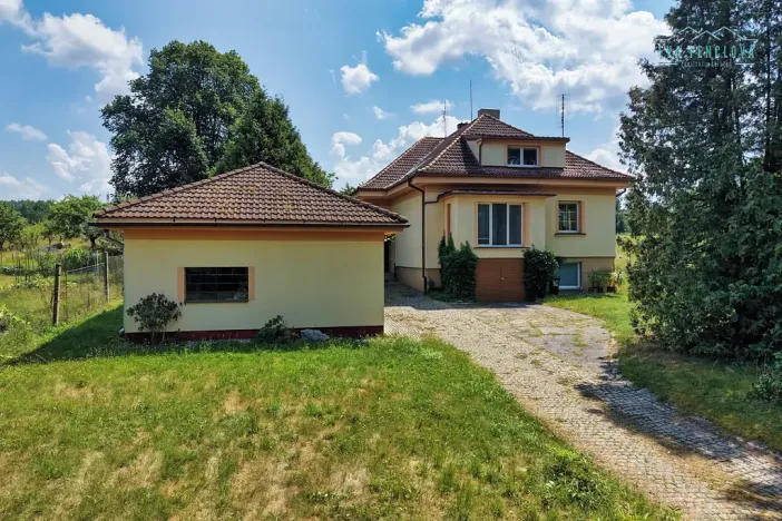 Prodej rodinného domu, Chocenice, 299 m2