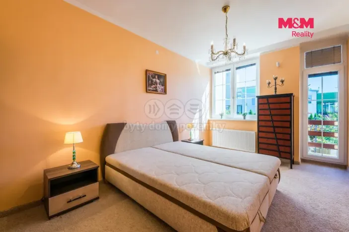 Prodej rodinného domu, Mariánské Lázně - Úšovice, 1. máje, 300 m2