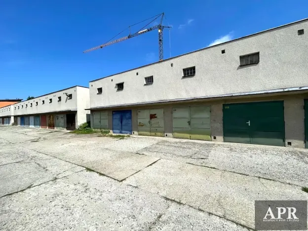 Pronájem garáže, Uherský Brod, U Žlebu, 22 m2