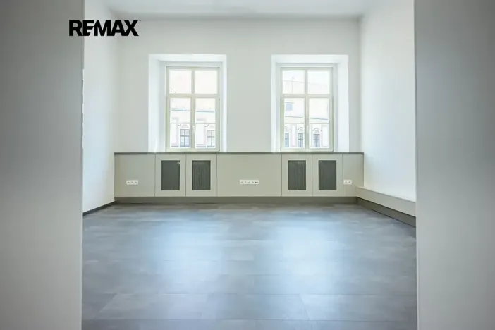 Pronájem kanceláře, Brno, Zelný trh, 102 m2