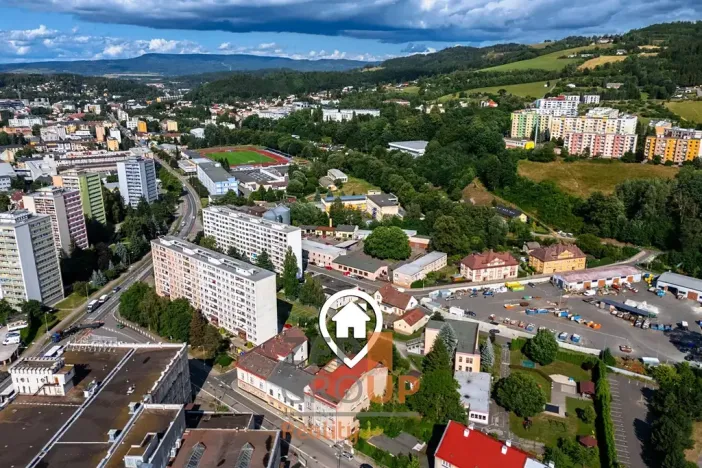 Prodej rodinného domu, Náchod, Jugoslávská, 1200 m2