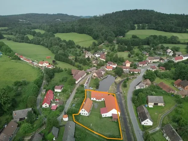 Prodej rodinného domu, Čmelíny, 450 m2