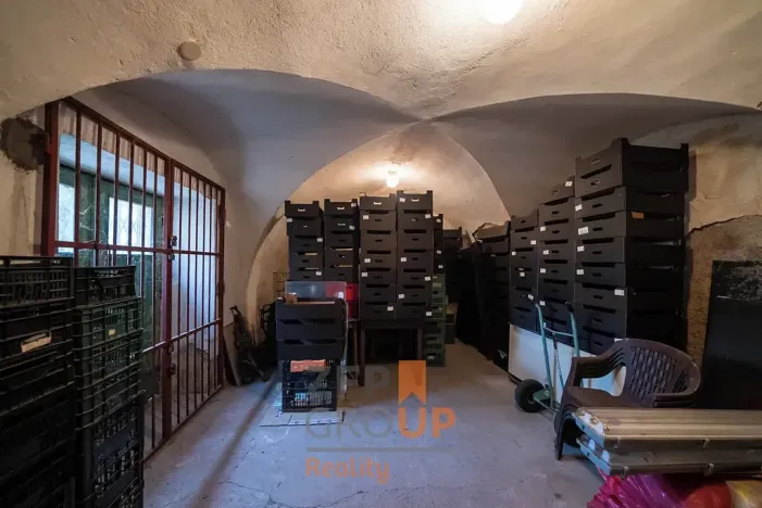 Prodej obchodního prostoru, Šatov, 470 m2