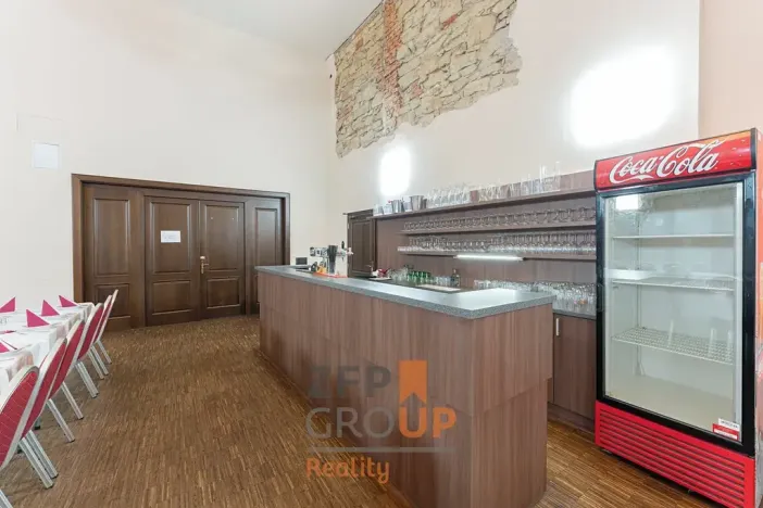 Prodej ubytování, Lysice, nám. Osvobození, 1400 m2