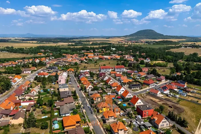 Prodej rodinného domu, Straškov-Vodochody, 165 m2