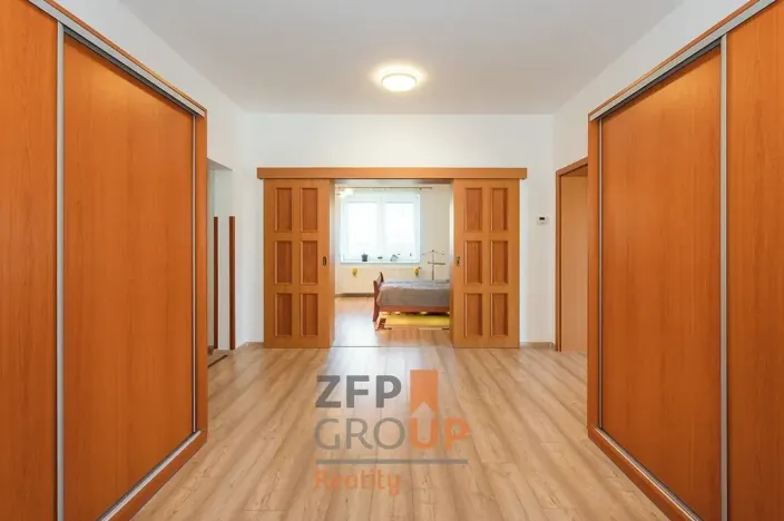 Prodej rodinného domu, Rozstání, 450 m2