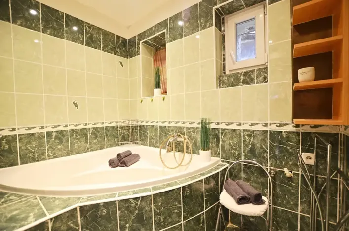 Pronájem rodinného domu, Vrbová Lhota, U Lindovy, 160 m2