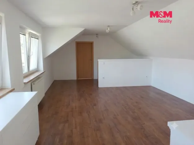 Pronájem bytu 3+kk, Žebrák, Náměstí, 95 m2