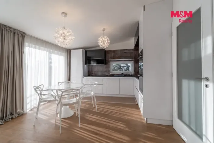 Prodej bytu 5+kk, Ořech, Karlštejnská, 112 m2