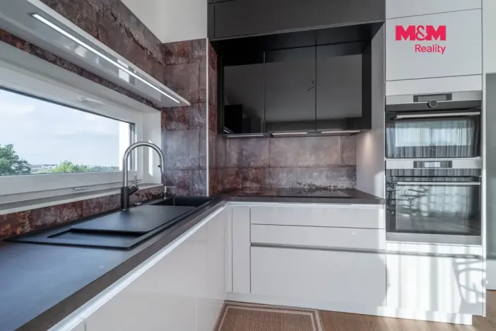 Prodej bytu 5+kk, Ořech, Karlštejnská, 112 m2