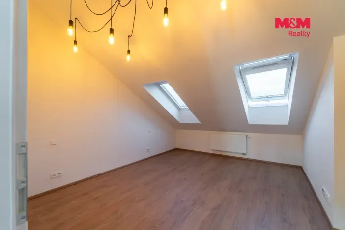 Prodej bytu 5+kk, Ořech, Karlštejnská, 112 m2