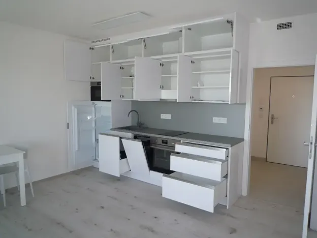 Pronájem bytu 1+kk, Praha - Strašnice, Strančická, 34 m2