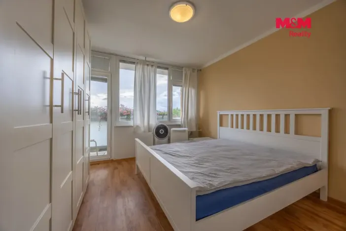 Prodej bytu 3+1, Klášterec nad Ohří, Školní, 68 m2
