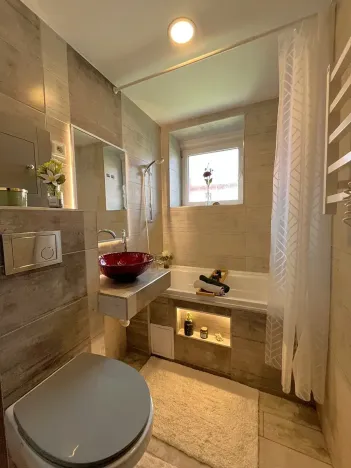 Pronájem bytu 2+kk, Ostrava, Baranovova, 49 m2