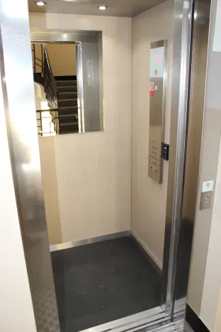 Pronájem ordinace, Praha - Vinohrady, Budečská, 16 m2
