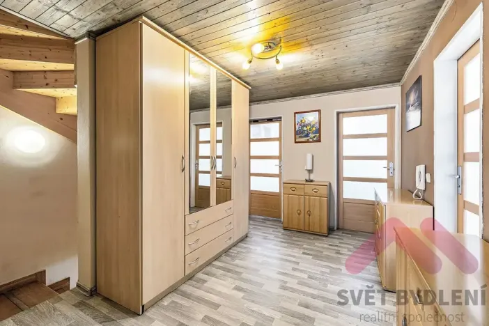 Prodej rodinného domu, Nupaky, K Parku, 160 m2