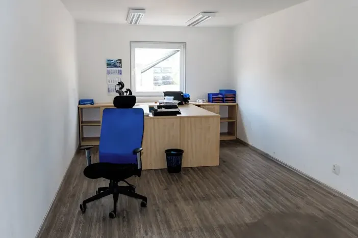 Prodej komerční nemovitosti, Dubí, Horská, 3047 m2