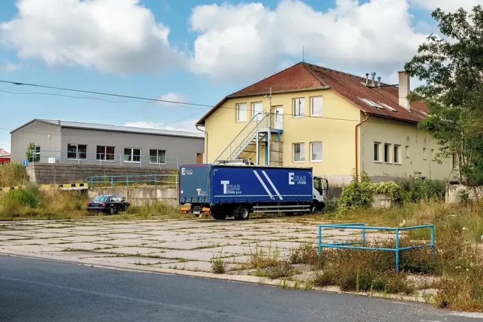 Prodej komerční nemovitosti, Dubí, Horská, 3047 m2